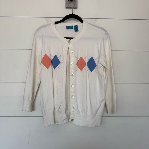 Vintage Sweaters - Vintage TeeCo Women’s Large White Argyle Print Cardigan Sweater Grandmacore